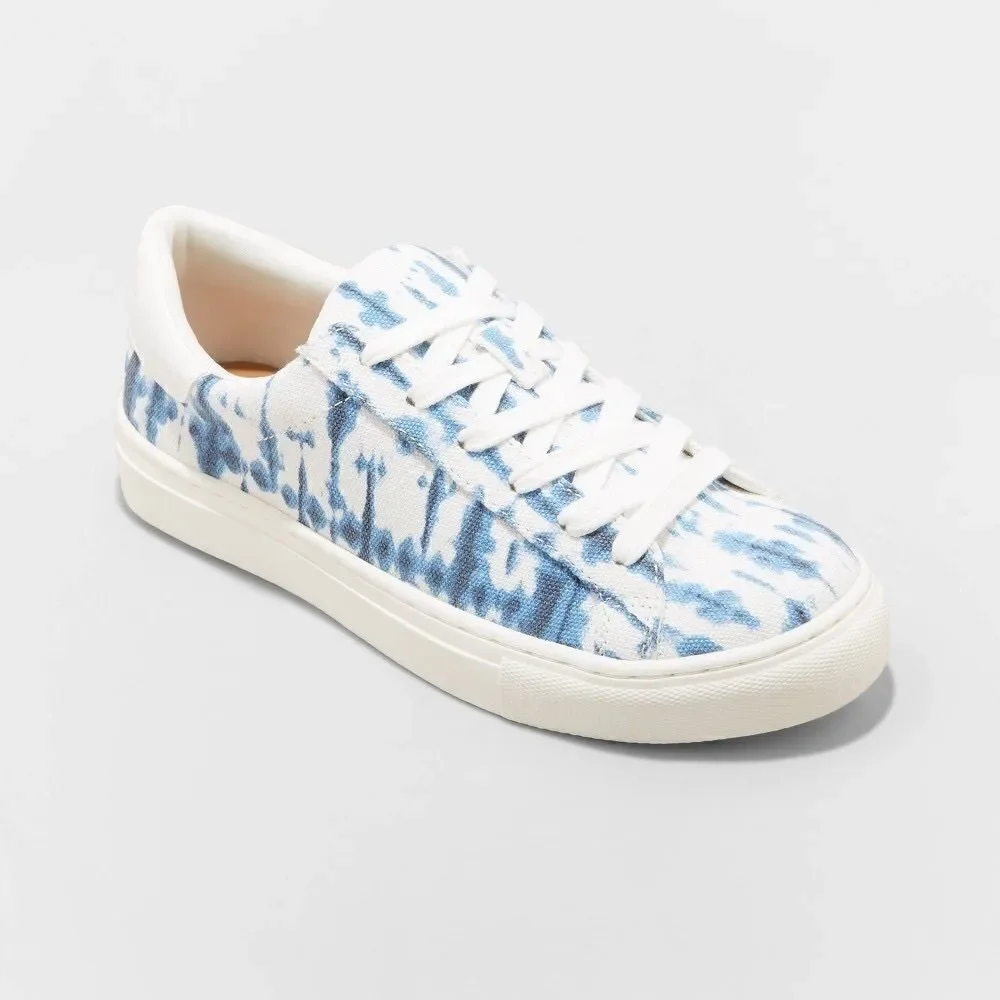 Women's Universal Thread Ingrid Sneakers